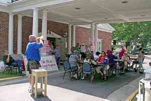 outside dining